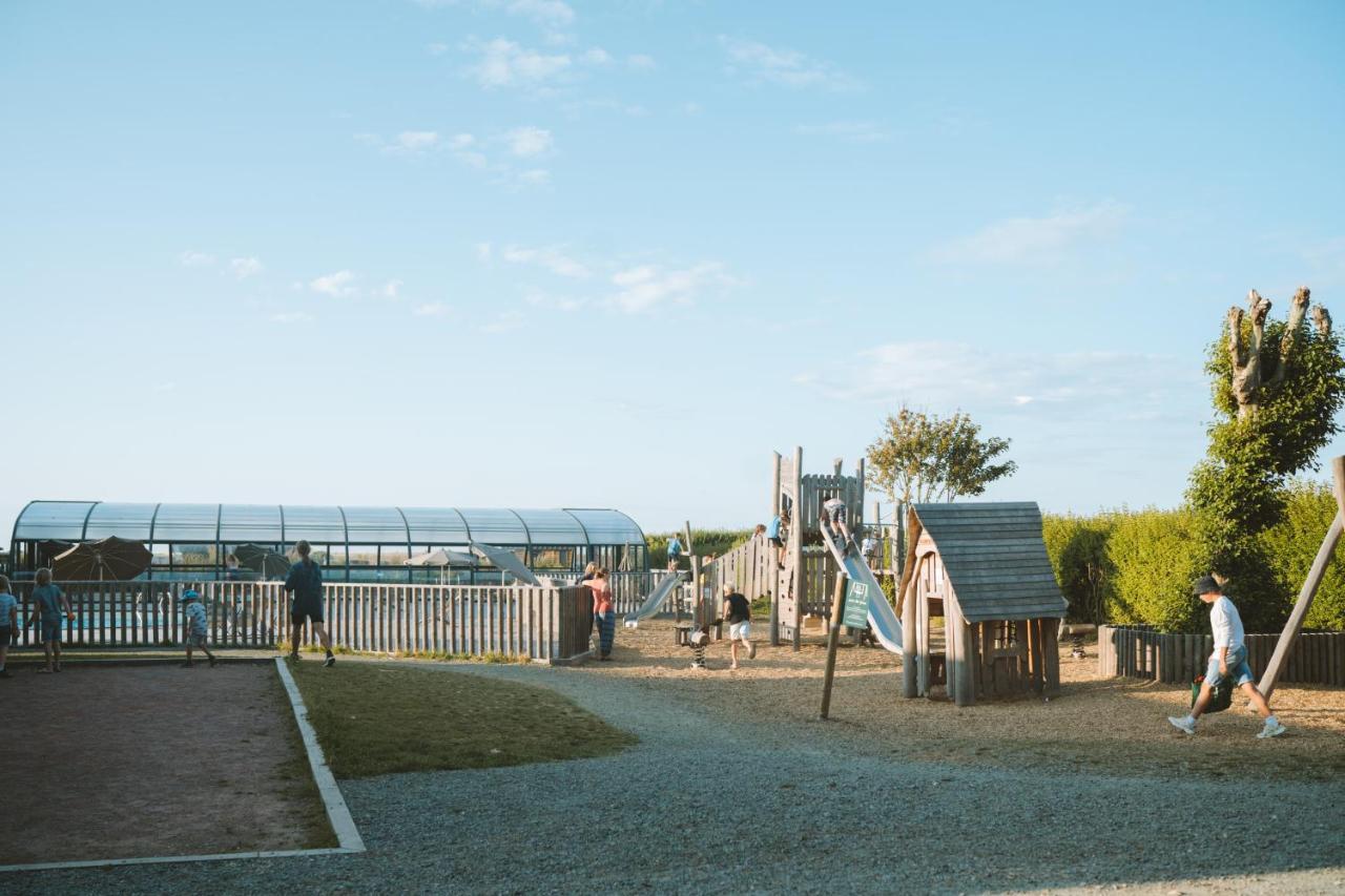Huttopia Les Falaises - Normandie Saint-Pierre-en-Port Екстериор снимка